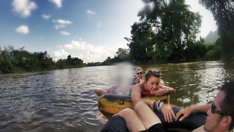 River Tubing in Vang Vieng // Vinjatek