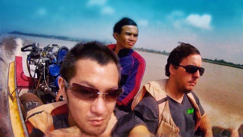 Visa Run From Thailand to Laos via The Mekong River /// Vinjatek