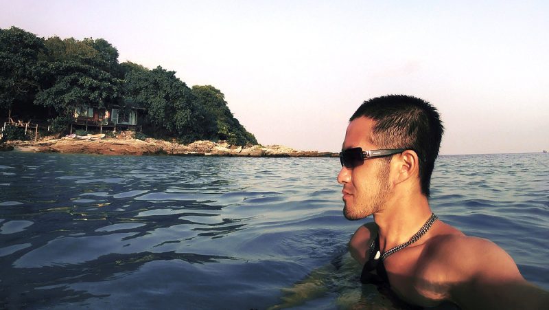 A Day in The Life of a Nomad: Secret Island Hideout Island Hideout /// Vinjabond