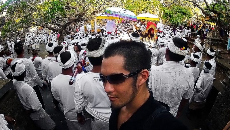 Uluwatu Temple Kecak Dance Ceremony in Bali, Indonesia /// Vinjatek