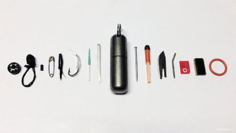 Ultra Compact Survival Kit /// Vinjatek