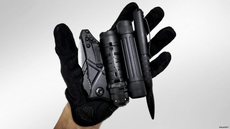 Dark Urban Essentials EDC Kit /// Vinjatek