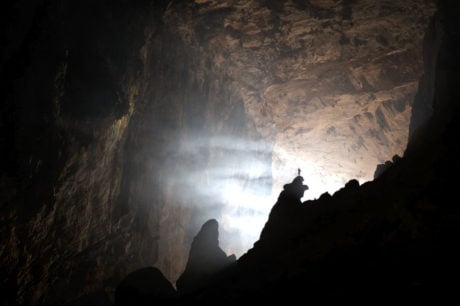 Wallpaper Son Doon Cave in Vietnam /// Vinjatek