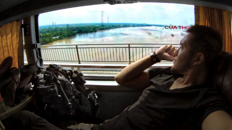 Cambodia Sleeper Bus /// Vinjatek