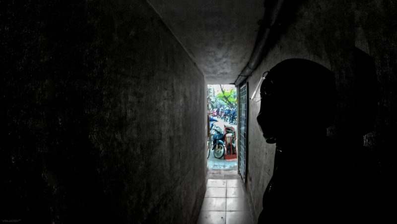 Alleyway in Old Quarter, Hanoi, Vietnam /// Vinjatek