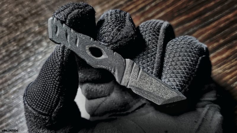 The Carbon Fiber Knife The Carbon Fiber Knife /// Vinjatek