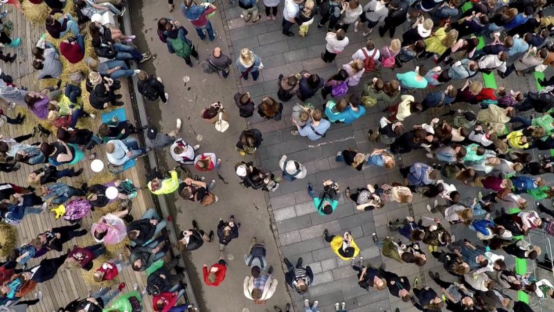 "Fading" Street Disguises /// Vinjatek